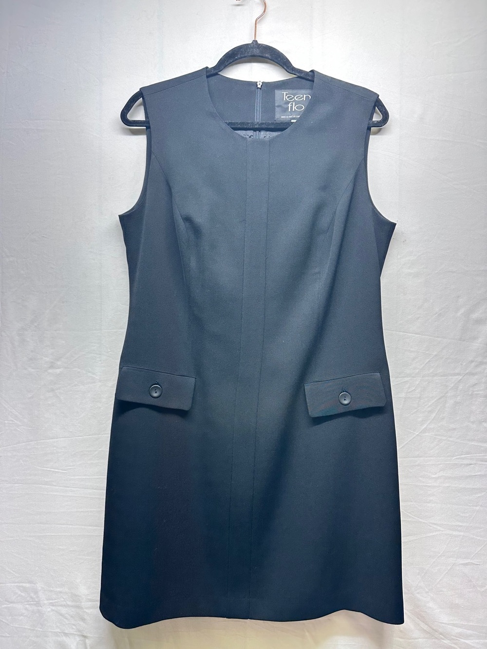 Teenflo Black Wool Sleeveless Pocket Shift Dress